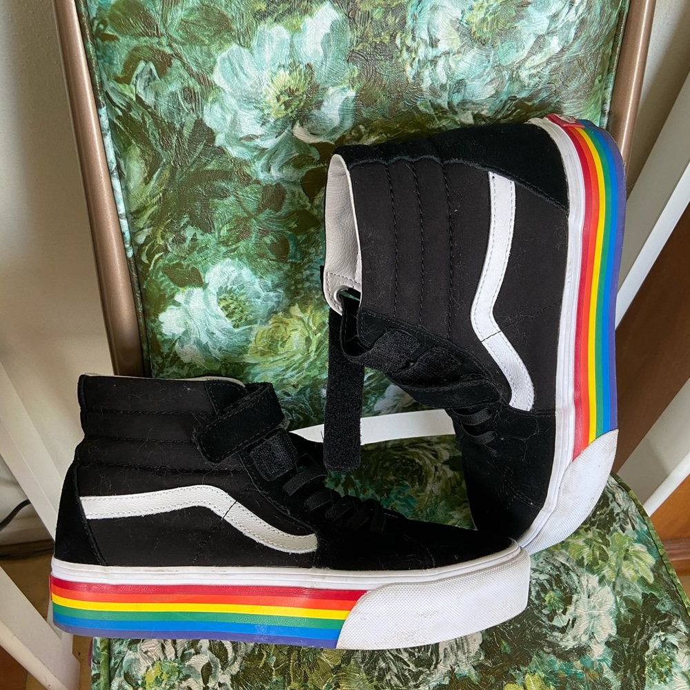 Hi top Vans rainbow platform sneakers unisex